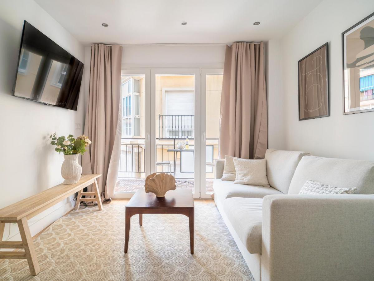 Sanders San Patricio - Dreamy Two-Bedroom Apartment Downtown มาลากา ภายนอก รูปภาพ