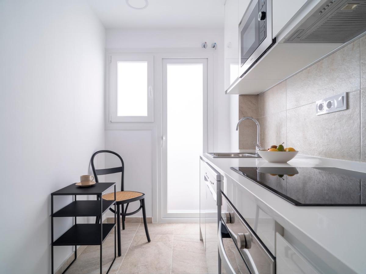 Sanders San Patricio - Dreamy Two-Bedroom Apartment Downtown มาลากา ภายนอก รูปภาพ