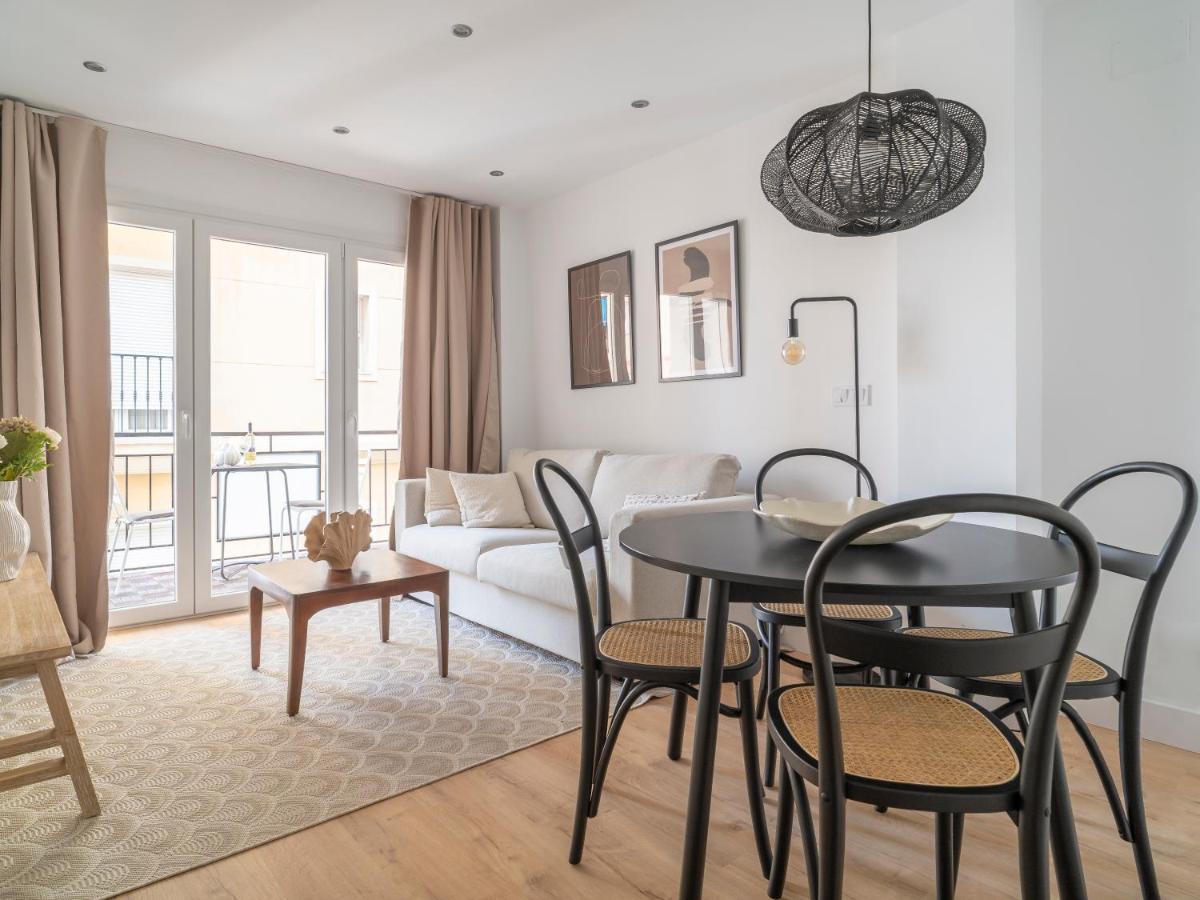 Sanders San Patricio - Dreamy Two-Bedroom Apartment Downtown มาลากา ภายนอก รูปภาพ