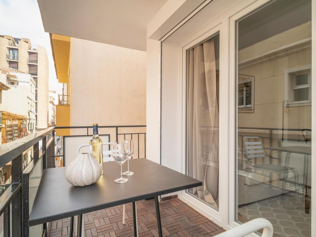 Sanders San Patricio - Dreamy Two-Bedroom Apartment Downtown มาลากา ภายนอก รูปภาพ